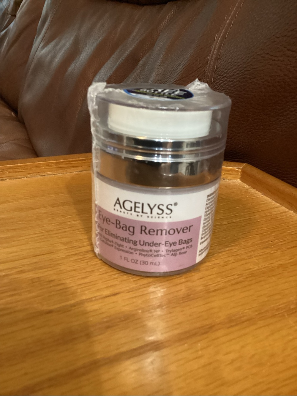 AGELYSS Eye-Bag Remover Cream in Light Pink - Under-Eye Depuffing Treatment